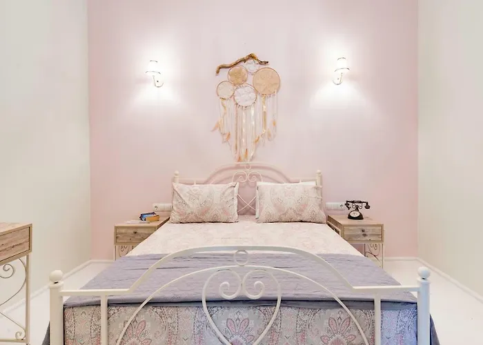 A33 Rhodes Old Town House *