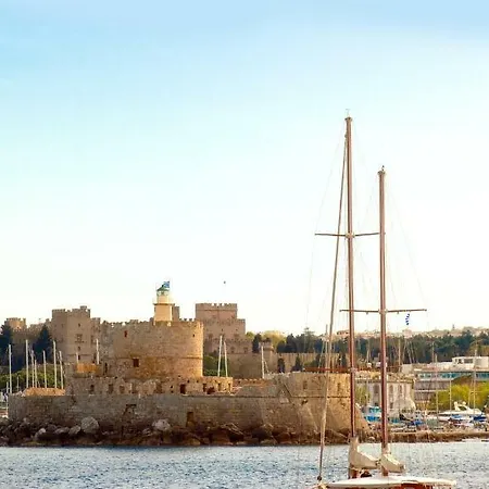 A33 Rhodes Old Town House *